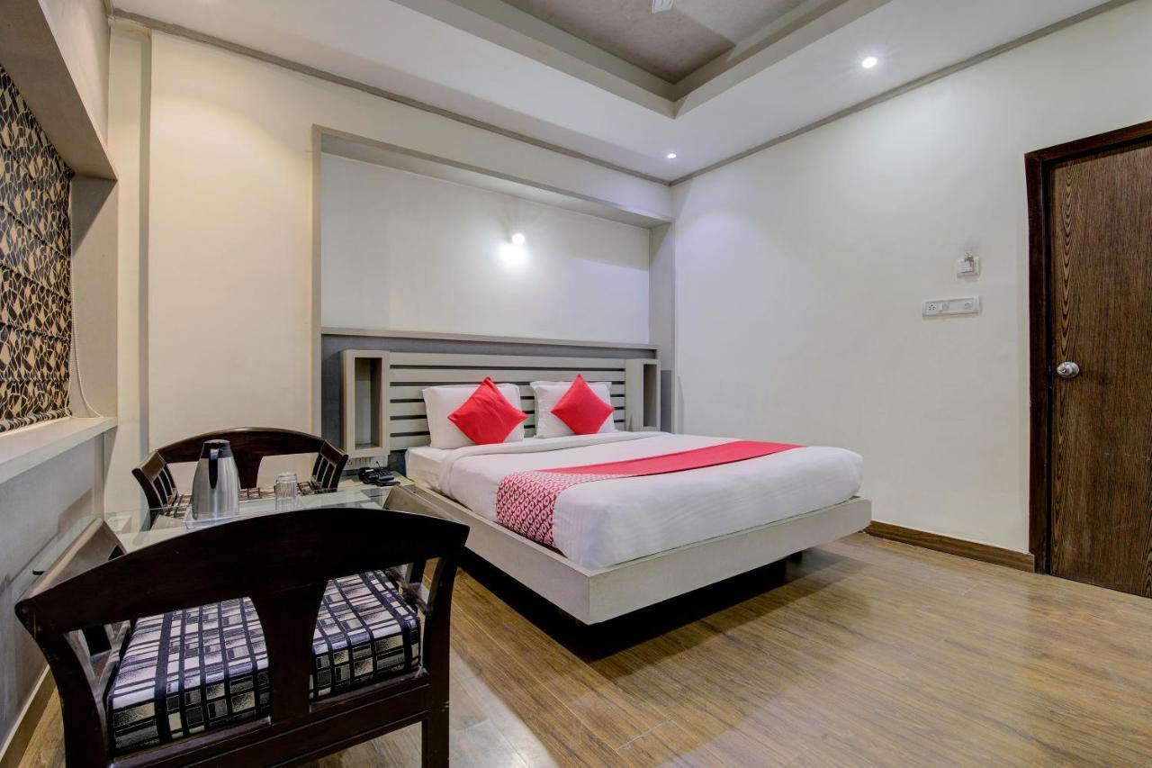 Oyo 1545 Hotel Shivani International Ahmedabad Exterior foto
