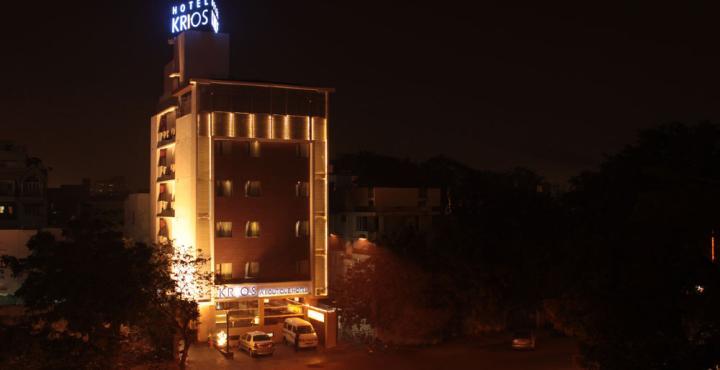 Oyo 1545 Hotel Shivani International Ahmedabad Exterior foto